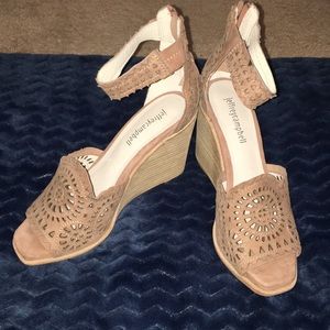 Never Worn Jeffrey Campbell wedges!